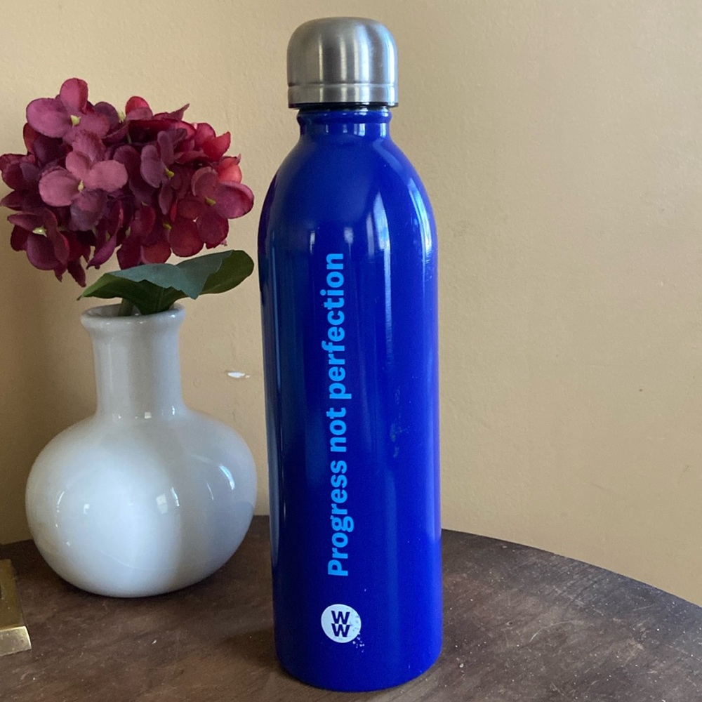 🌺Weight Watchers Progress Not Perfection 16 oz blue stainless steel water bottle